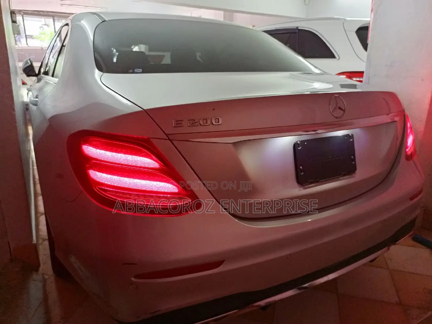 Mercedes-Benz E200 2017 Silver