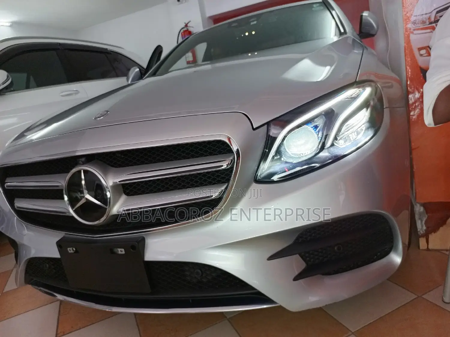 Mercedes-Benz E200 2017 Silver