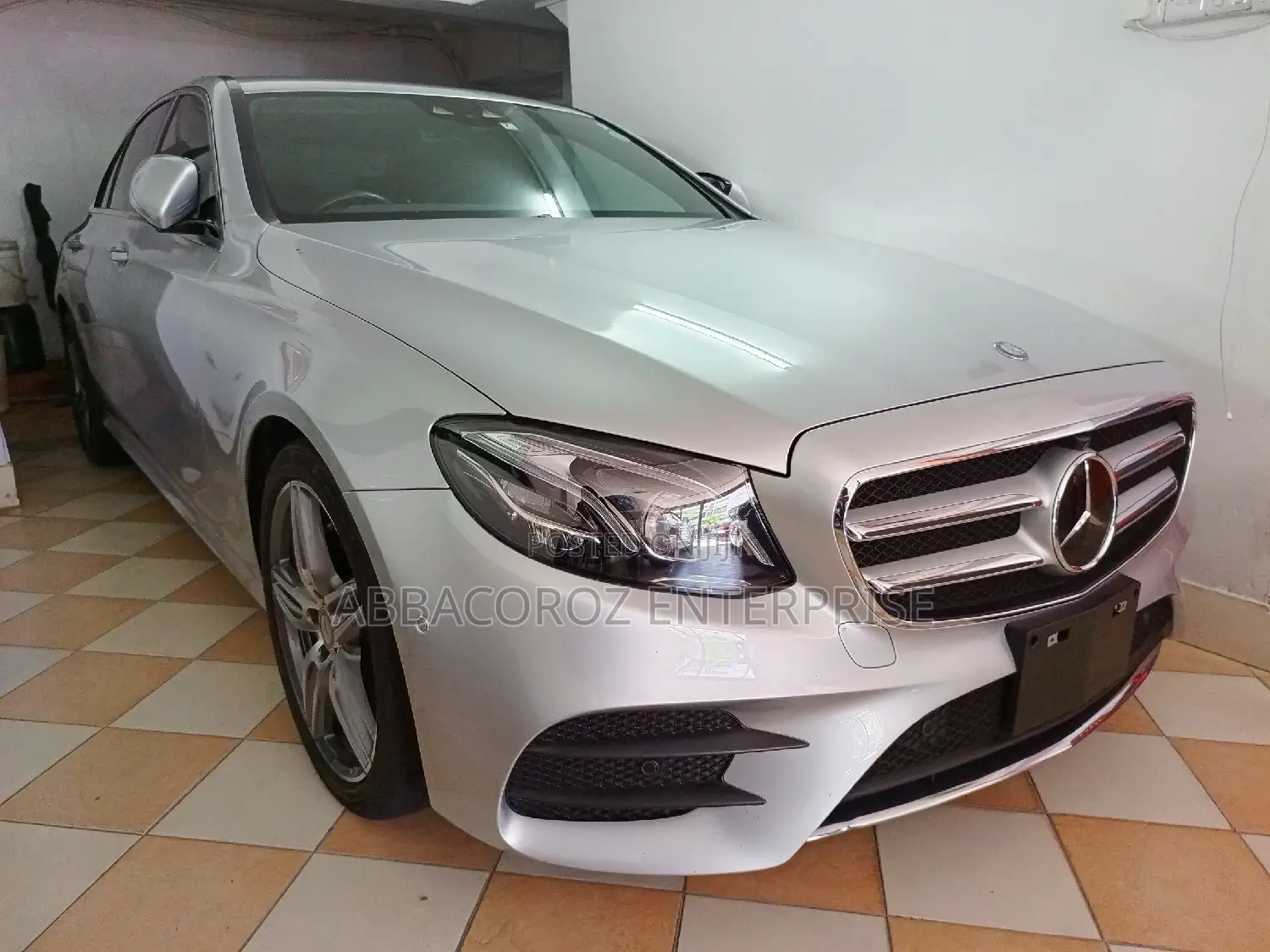 Mercedes-Benz E200 2017 Silver