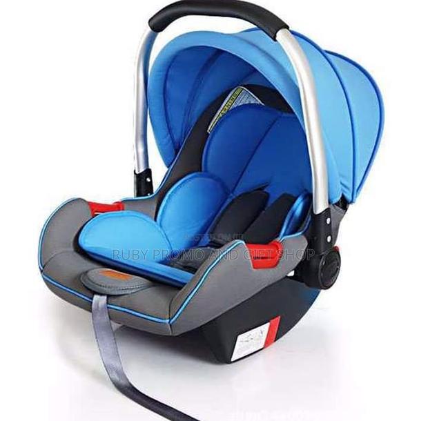 Baby Car Seat/Carry Cot - thumbnail 2