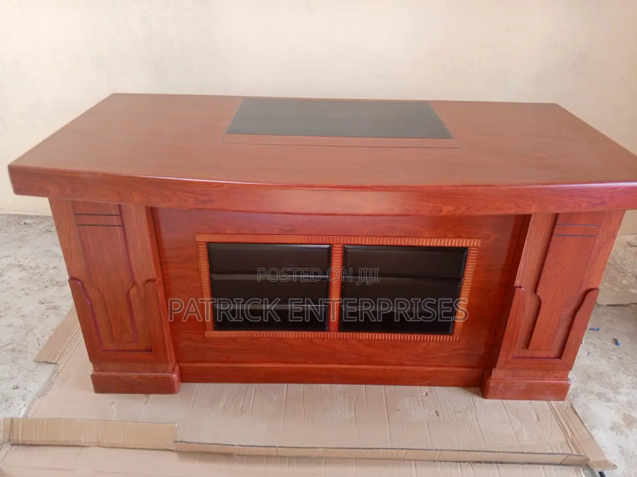 Executive Imported Morden Mahogany Office Desk 1.6 MTRS