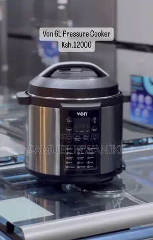 Von Hotpoint Pressure Cooker 1000W - 6L