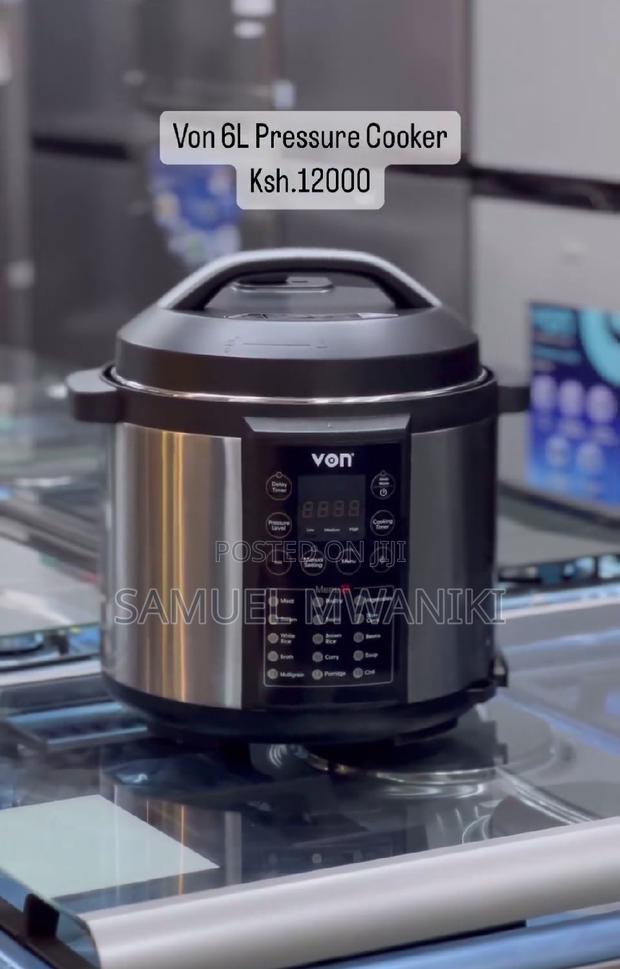 Von Hotpoint Pressure Cooker 1000W - 6L