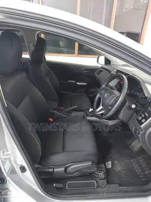 Honda Grace 1.5 Hybrid FWD 2017 Silver