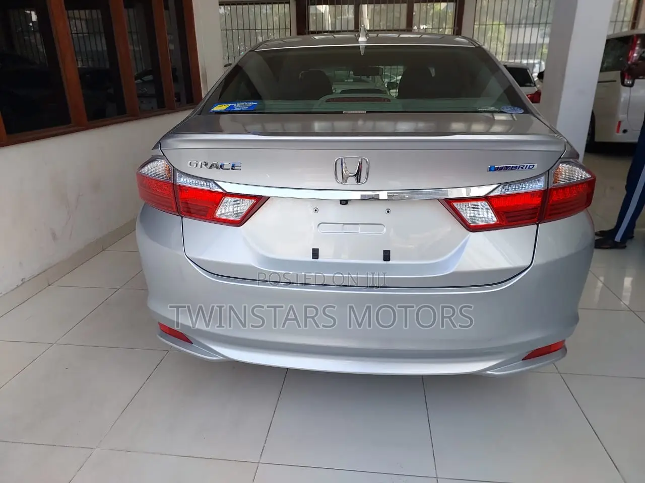 Honda Grace 1.5 Hybrid FWD 2017 Silver
