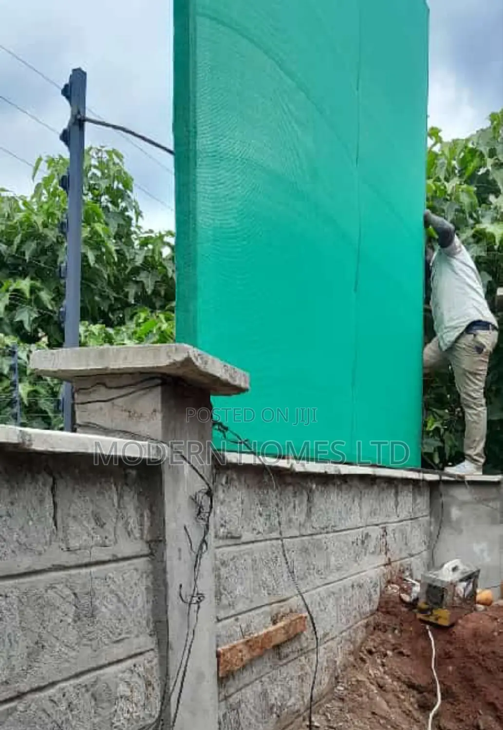Innovative Opaque Wall Privacy Shade Screen