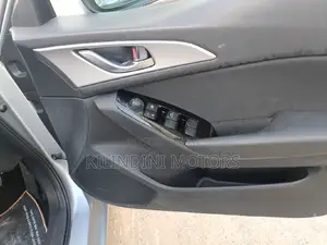 Mazda Axela 2017 Silver