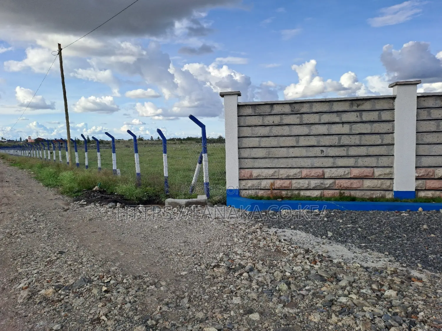 1/8th Plots in a Gated Community in Katani Ww^