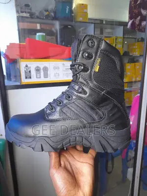 Black Delta Unisex Tactical/Hiking Boots Size 40-45