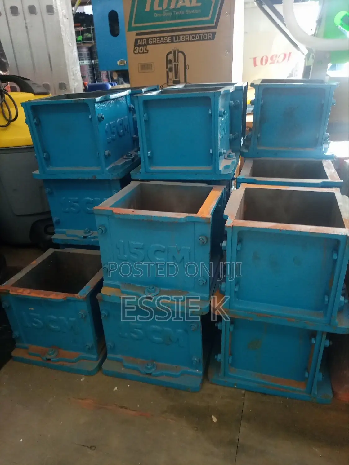 Cast Iron Concrete Moulds Cube