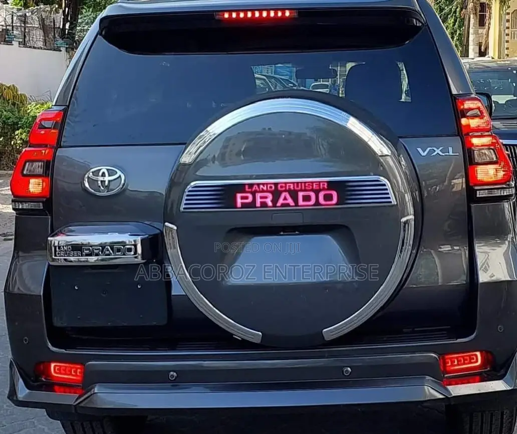 Toyota Land Cruiser Prado 2.8 2018 Gray