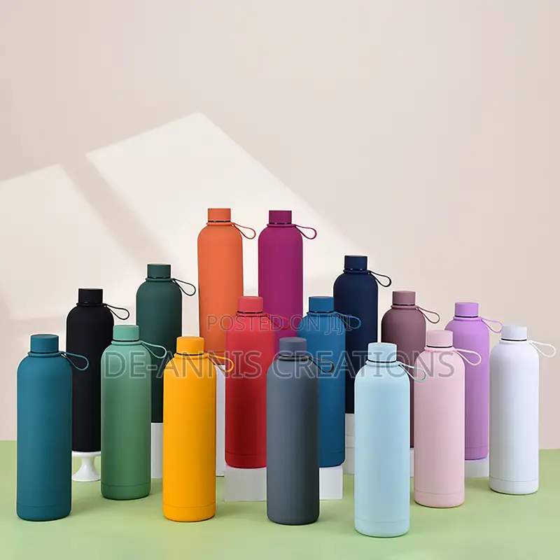 Portable Strap 750ml Skin Feel Thermal Mugs