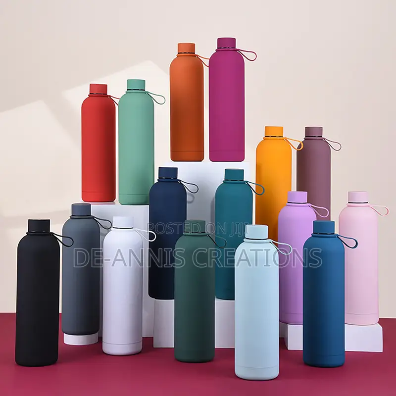 Portable Strap 750ml Skin Feel Thermal Mugs