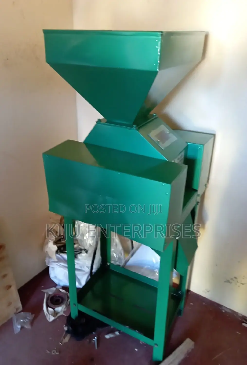 Maize Crusher_ Machine Electric Powered