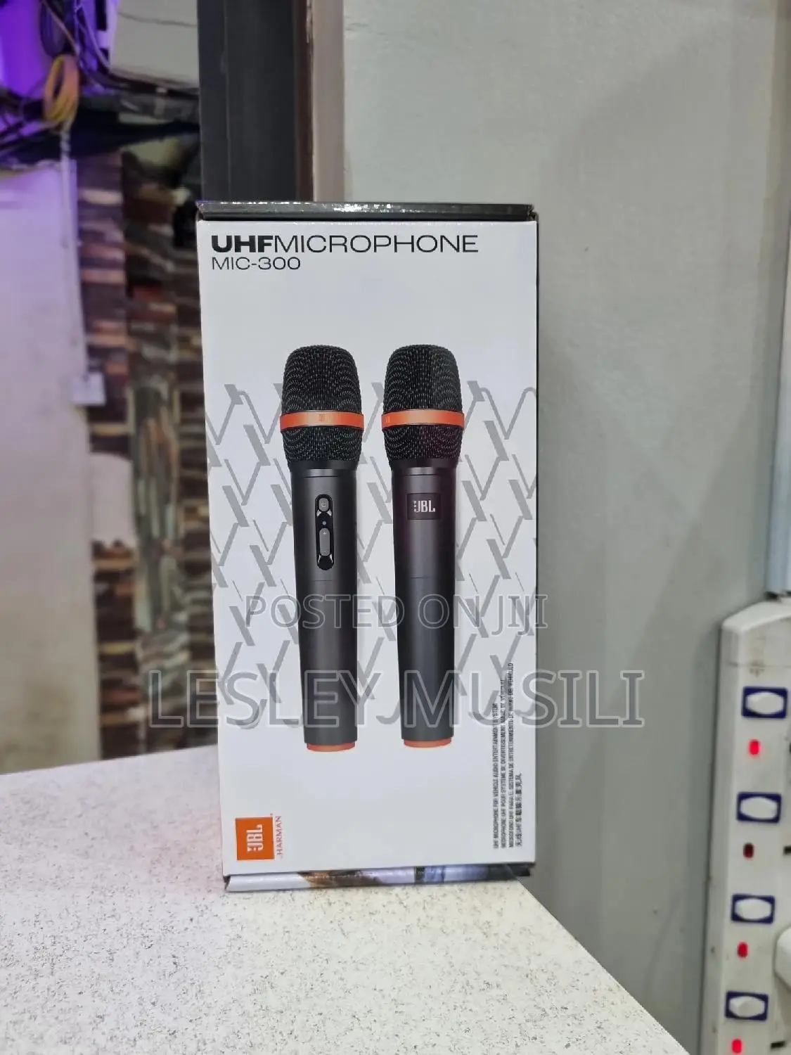 JBL Mic-300 UHF Wireless Dual Microphones