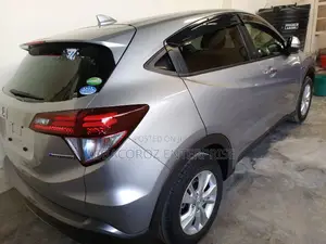 Honda Vezel 1.5 Hybrid 2WD 2017 Silver