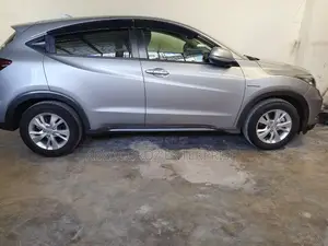 Honda Vezel 1.5 Hybrid 2WD 2017 Silver