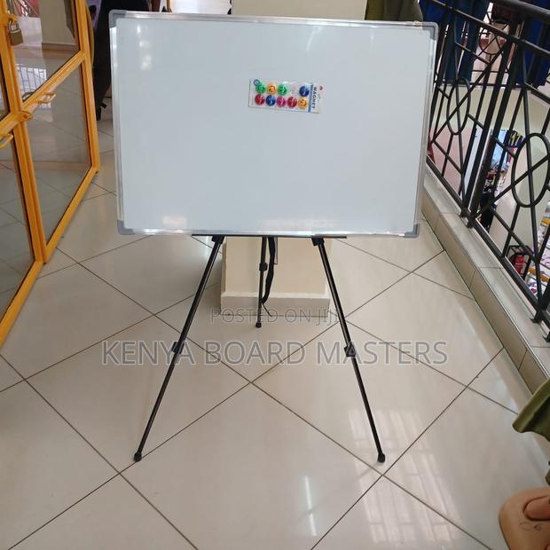 White Boards on Tripod Stand°White Boards on Tripod Stand. - main view