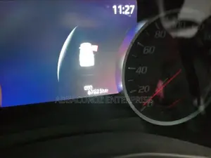 Toyota Crown 2018 Pearl