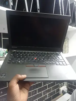 Laptop Lenovo ThinkPad X250 8GB Intel Core I5 SSD 256GB