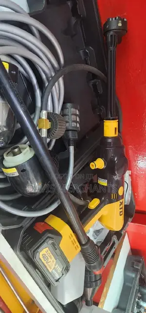 Pressure Washer Cordless Machine