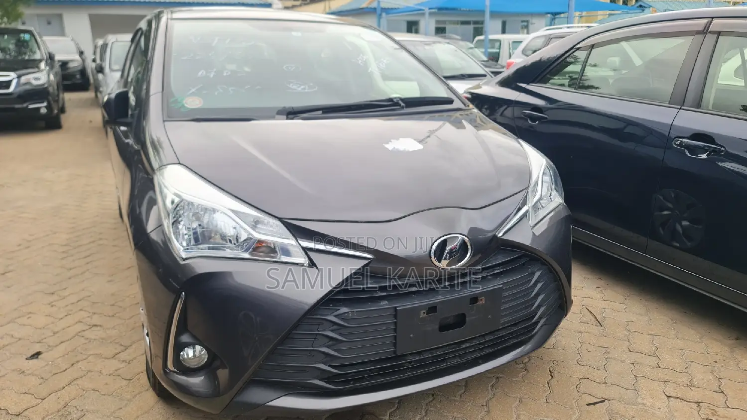 Toyota Vitz 2018 Black
