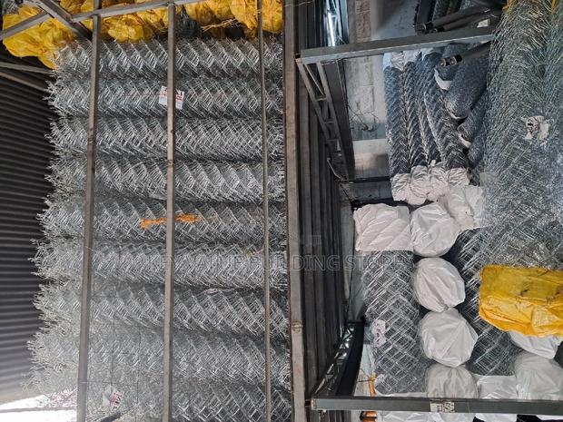 Lighter Guage Chainlink 16g Mesh 80×80 6fts - main view