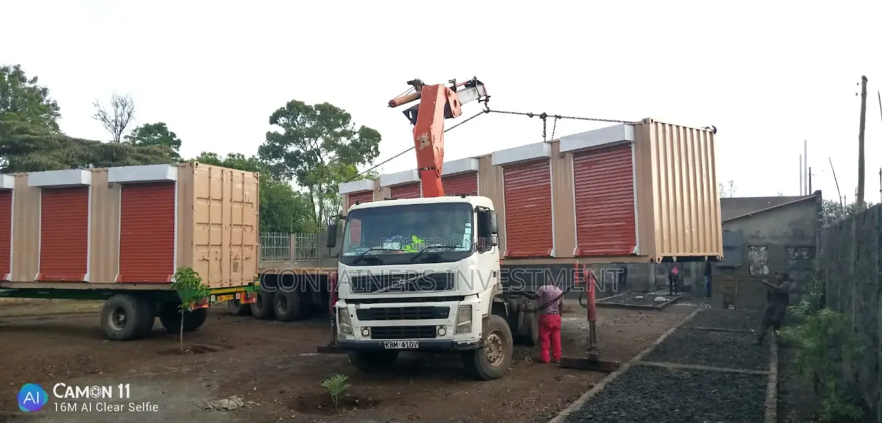 40ft Container Stalls- With 5 Cubicle Each
