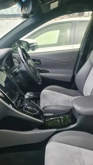 Toyota Harrier 2018 Black