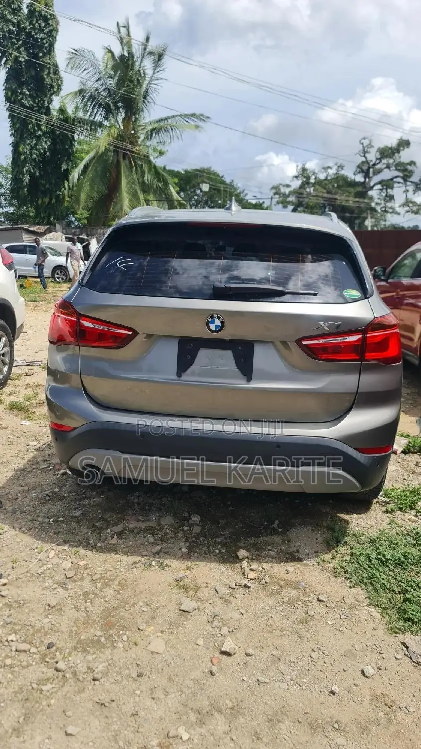 BMW X1 2018 Gold