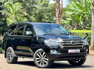Toyota Land Cruiser 2016 Black