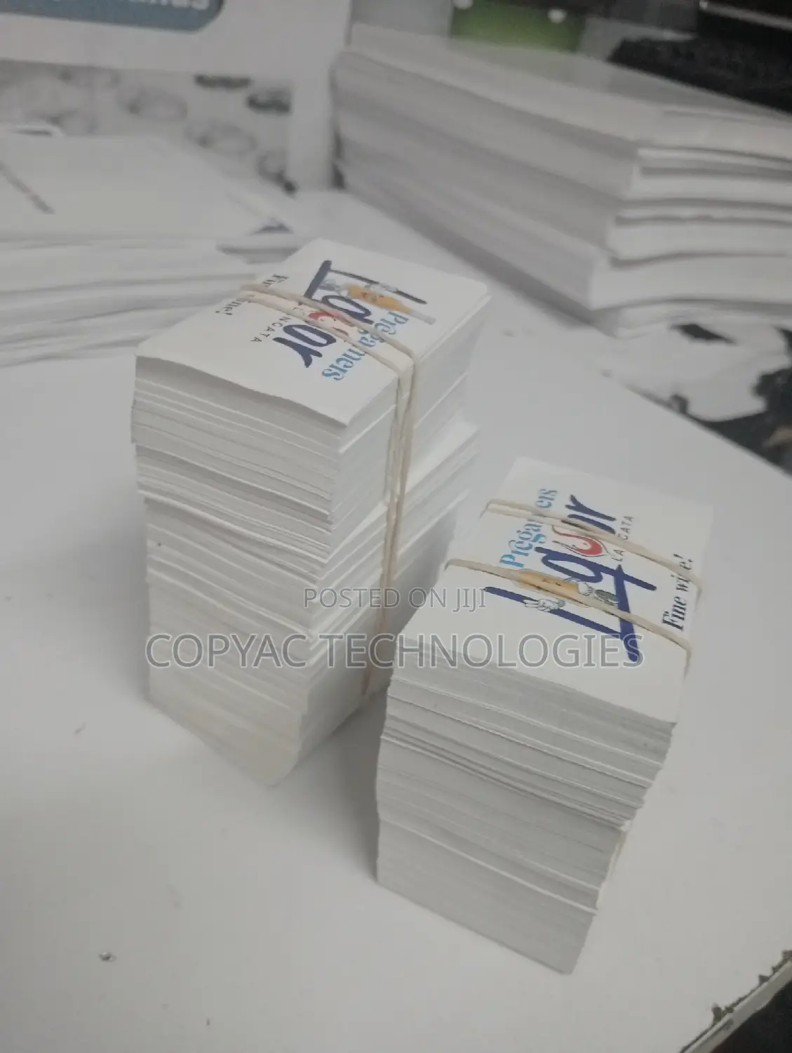 Customized Stickers and Labels Printing