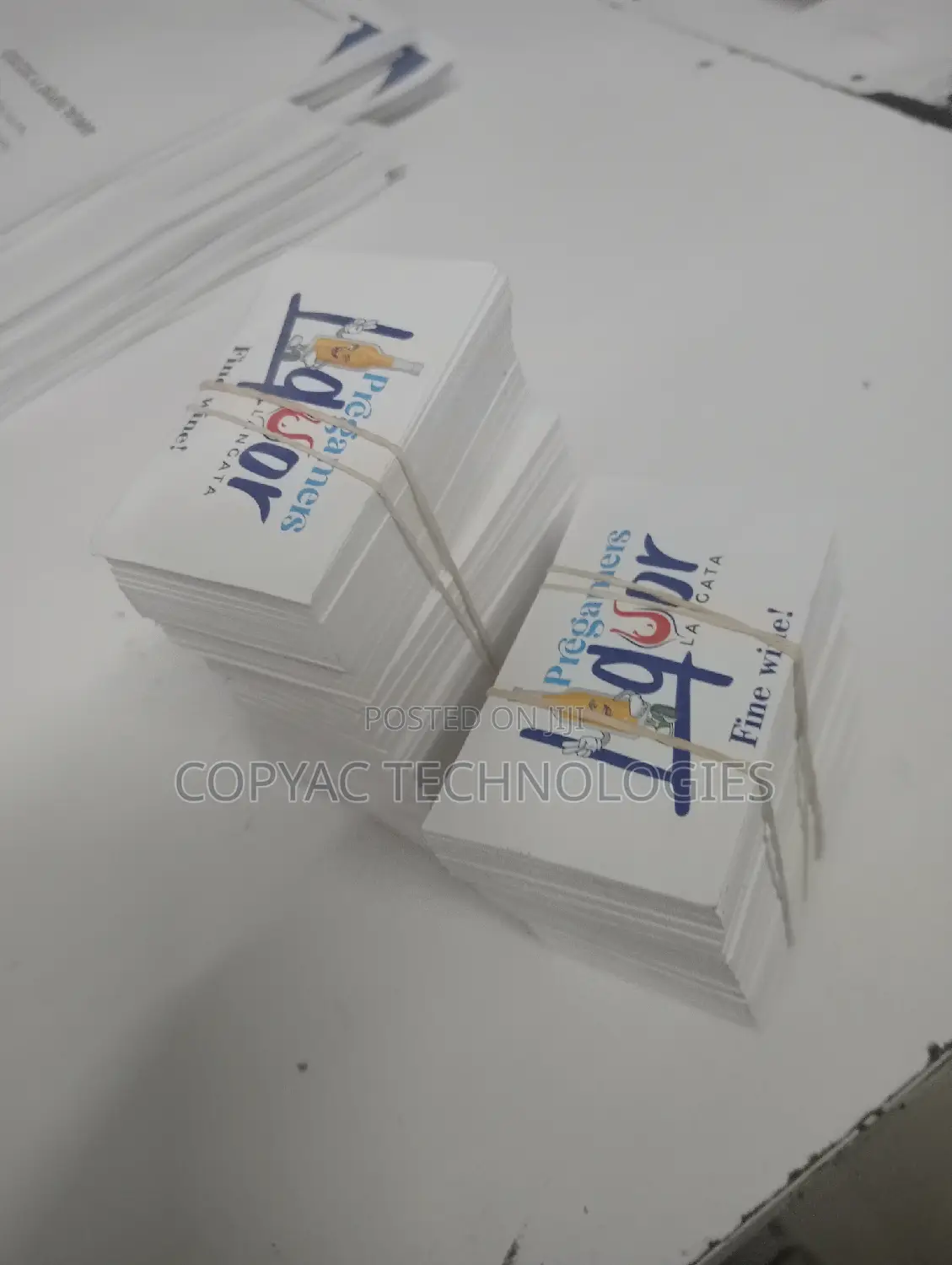 Customized Stickers and Labels Printing