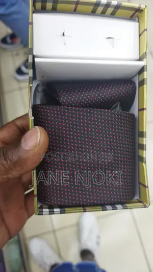 Box Set Tie