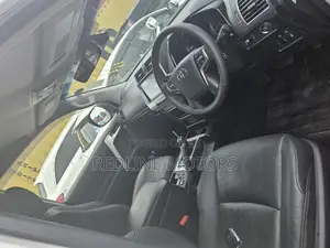 Toyota Land Cruiser Prado 2.8 2019 White