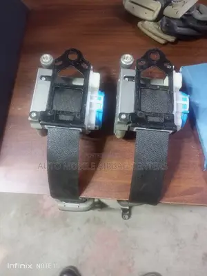 Vitz Seat Belts