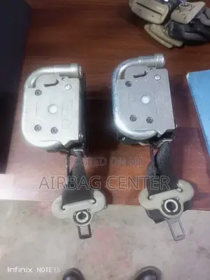 Vitz Seat Belts