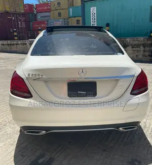 Mercedes-Benz C350 2017 White