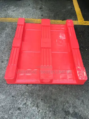 Flat Top Layer Plastic Pallets - Heavy Duty Premium