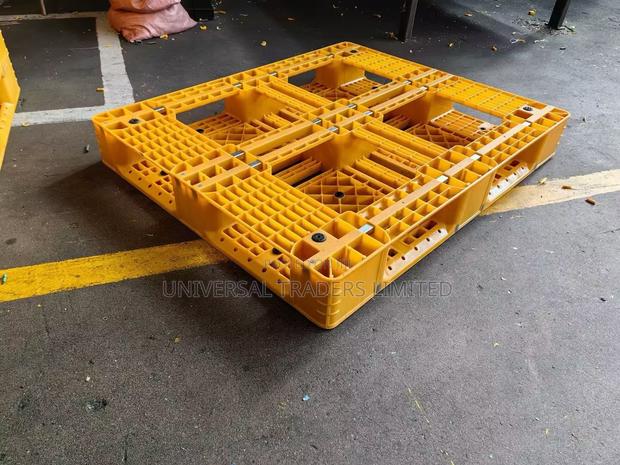 Reinforced Plastic Pallets - Heavy Duty. HD - thumbnail 2