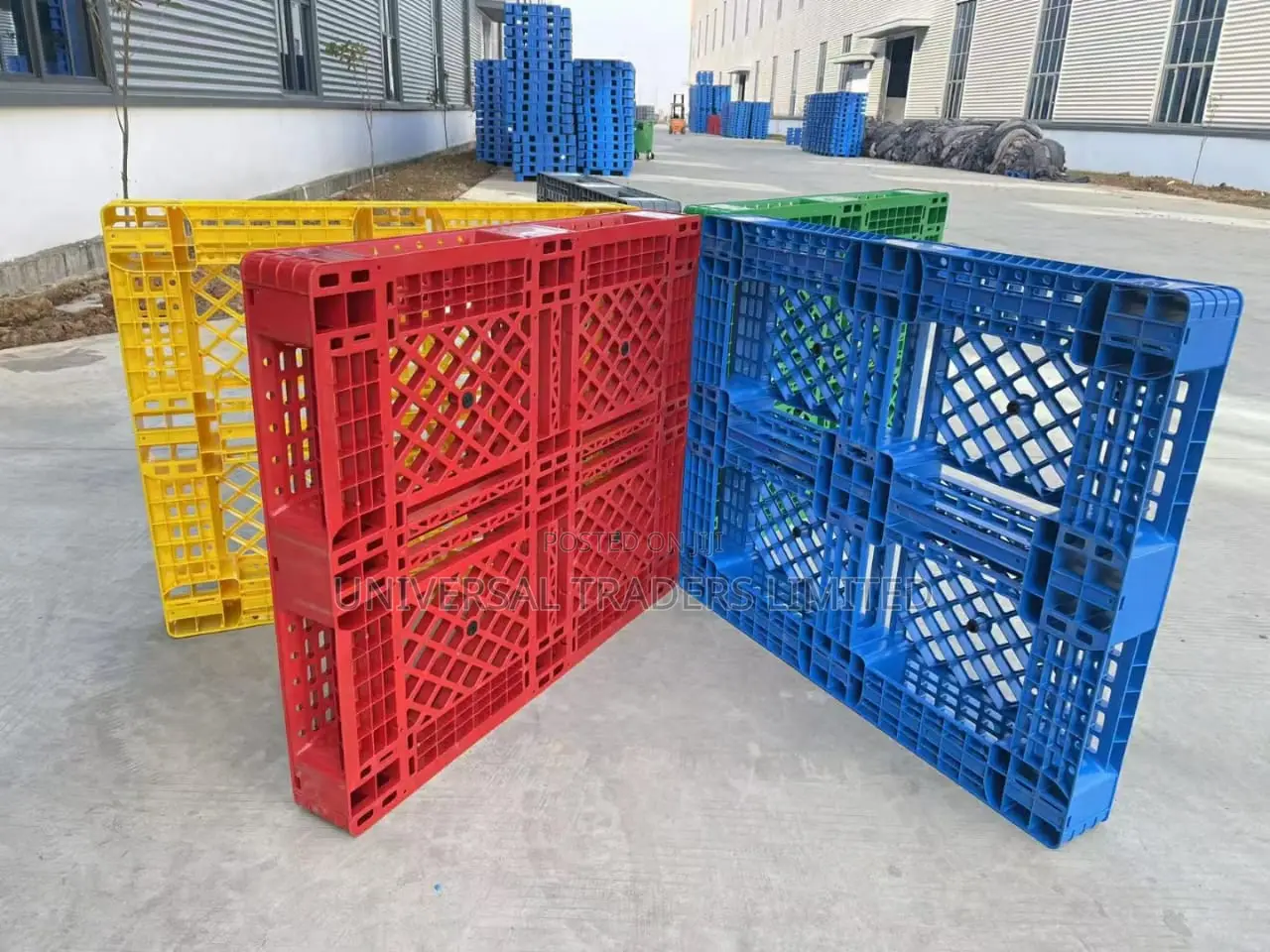 Multi Coloured Plastic Pallets - Heavy Duty
