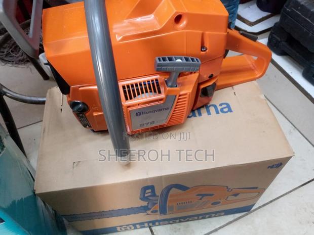 Husqvarna 272 Chainsaw - main view