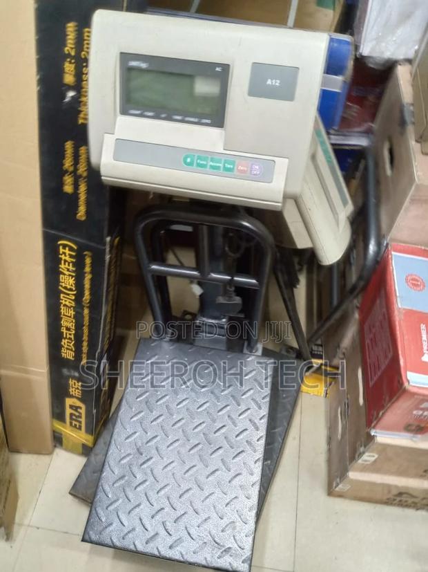A12 Digital Weighing Scale - main view