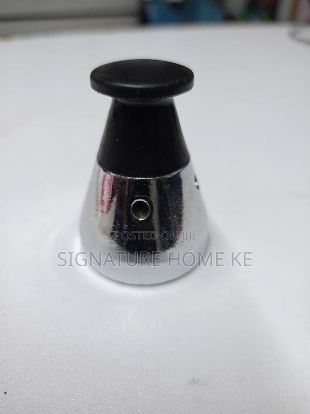 Pressure Cooker Weight - thumbnail 2