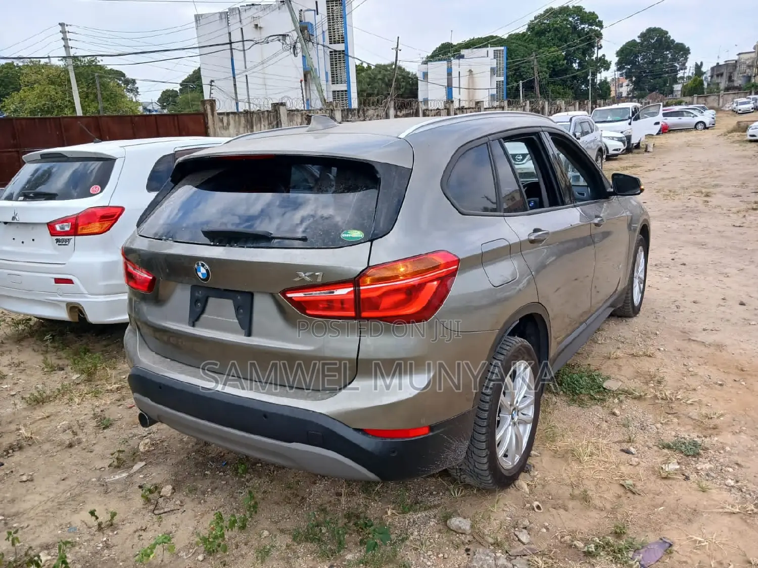 BMW X1 xDrive28i AWD 2017 Brown