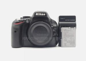 Nikon D5200 - main view