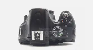 Nikon D5200