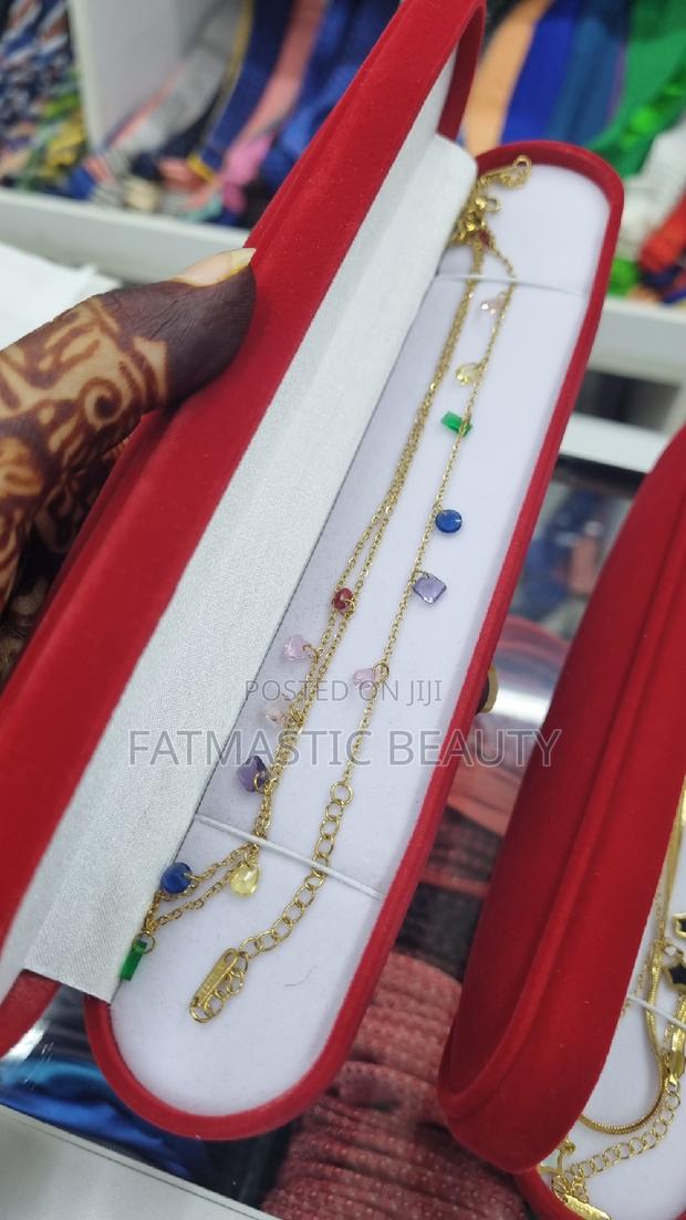 Elegant Jewellery Set - main view