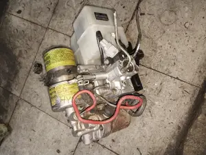 Electric Master Cylinder Landcruiser 100 Series