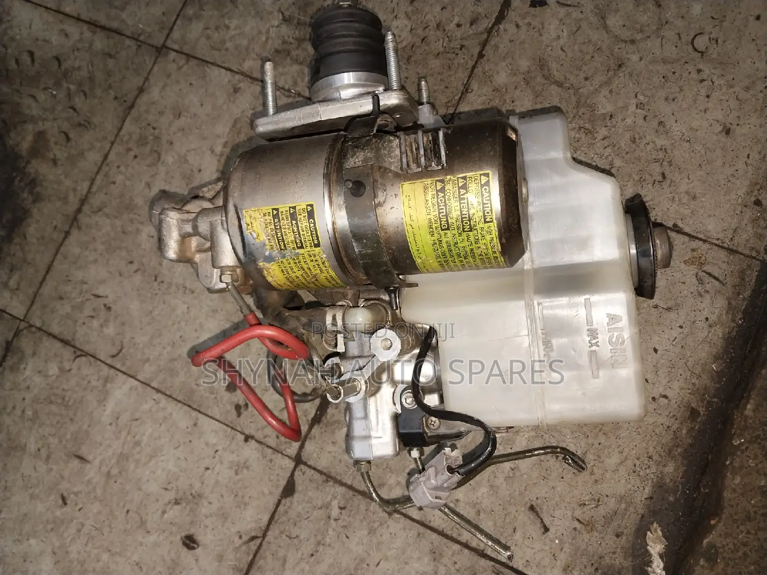 Electric Master Cylinder Landcruiser 100 Series